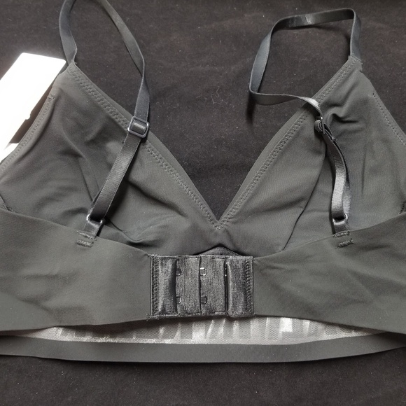 ✔SOLD✔ CK Lightly Lined Triangle Bralette - Picture 3 of 8